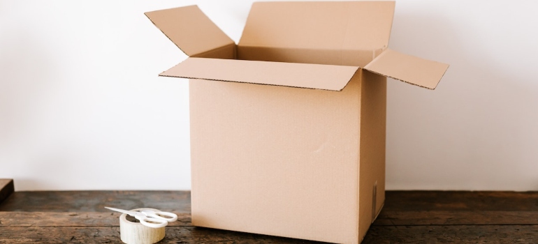 A cardboard box you can use when navigating the complexities of a NYC move.