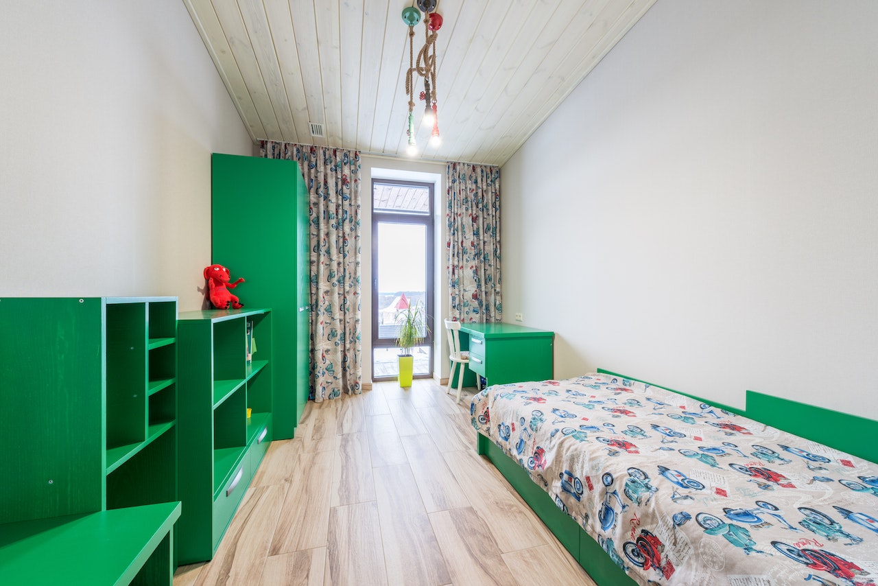 Modern child room as an example of how to arrange your kid's room after the move to Forest Hills